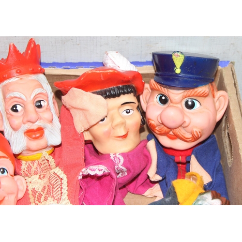 1516 - Vintage Punch & Judy hand puppets with rubber heads