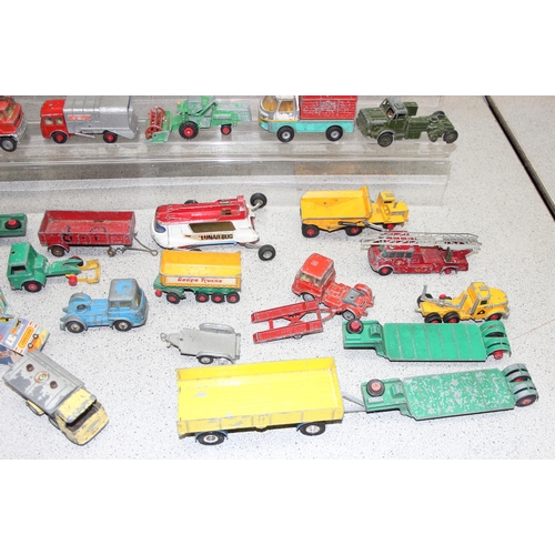 1520 - Large qty of vintage toy vehicles to incl Dinky, Matchbox and Corgi etc