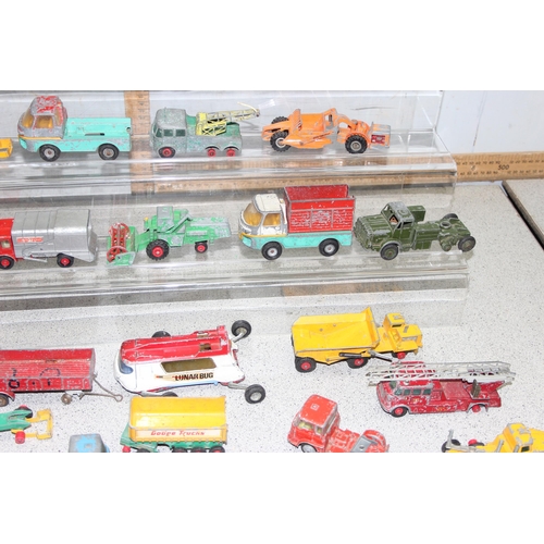 1520 - Large qty of vintage toy vehicles to incl Dinky, Matchbox and Corgi etc