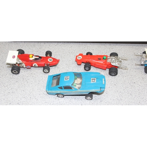 1522 - Qty of Scalextric track and accessories to incl cars