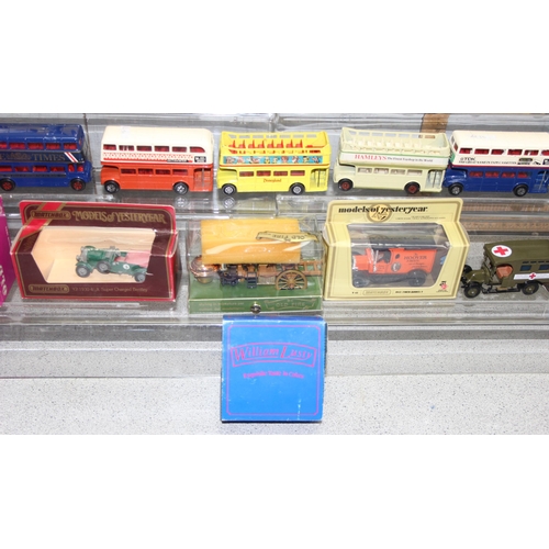 1524 - Qty of vintage diecast vehicles, some boxed to incl Matchbox, Old Fire, Corgi, Yesteryear etc