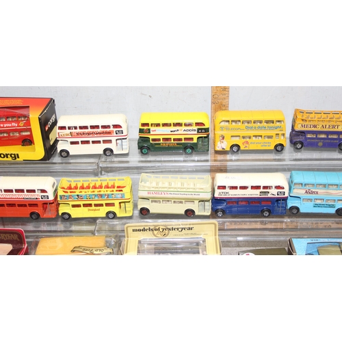 1524 - Qty of vintage diecast vehicles, some boxed to incl Matchbox, Old Fire, Corgi, Yesteryear etc