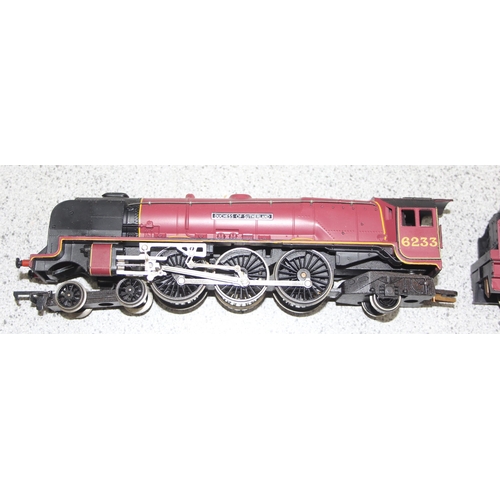 1529 - Hornby Railways OO gauge scale model in box of L.M.S. 4-6-2 'Duchess of Sutherland locomotive and te... 