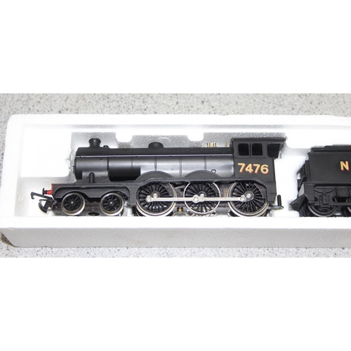 1530 - Hornby Railways OO gauge scale model in box of 4-6-0 Class B12 locomotive and tender