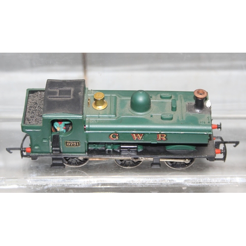 1535 - Assorted OO gauge steam engine locomotives/shunters to incl Tri-ang etc