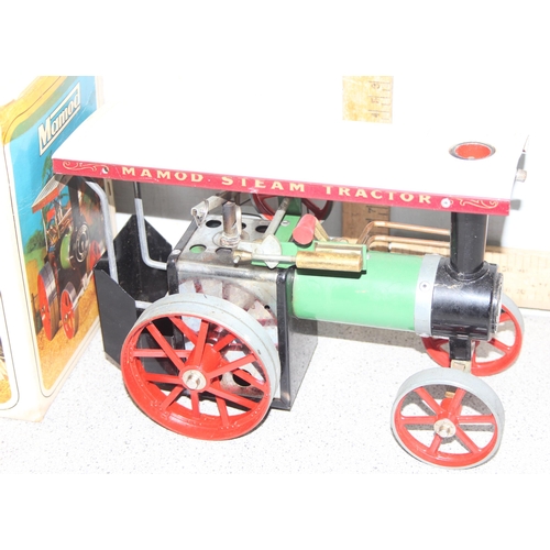 1540 - Vintage T.E. 1a Mamod steam engine with original box