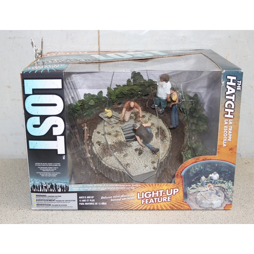 1545 - Boxed Deluxe mini-diorama model of The Hatch from Lost