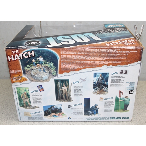 1545 - Boxed Deluxe mini-diorama model of The Hatch from Lost