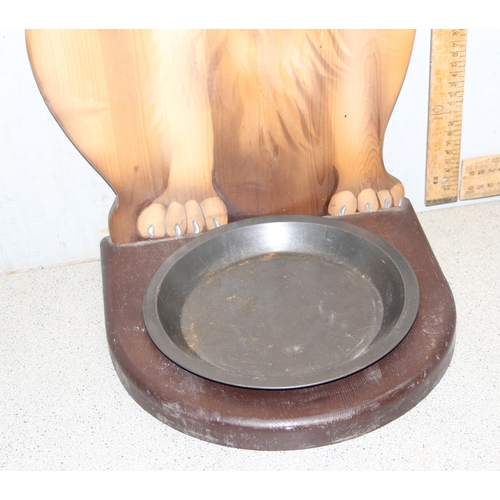 282 - Novelty hand painted on pine Golden Retriever stick/umbrella stand with drip tray, approx 82 cm tall