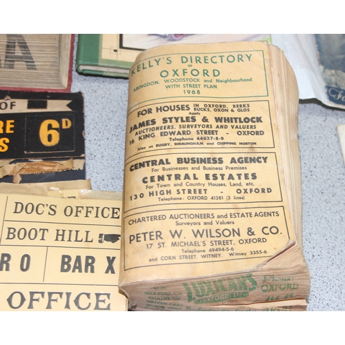 522 - Qty of assorted vintage ephemera to inc a 1959 Kelly's Directory, 1968 Kelly's Oxford Directory, var... 