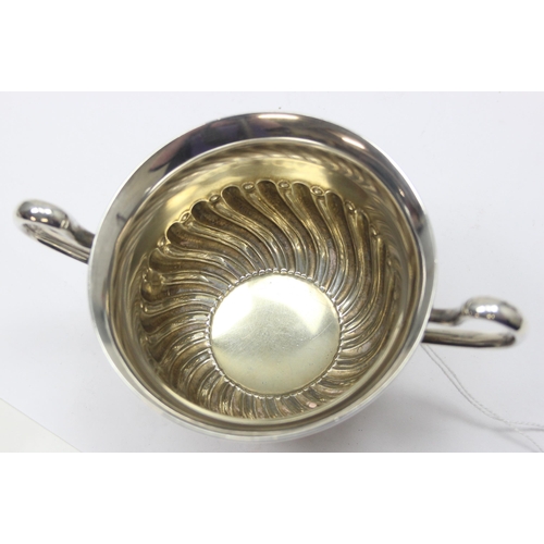 1003 - A George V period silver sugar bowl with fluted design, Sheffield 1924 by Atkin Brothers, approx 243... 