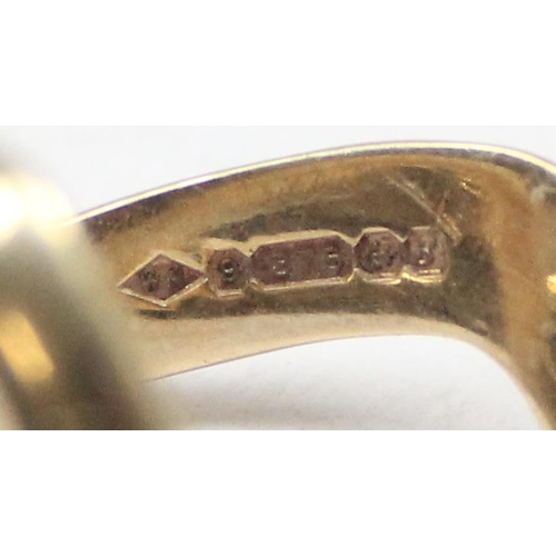 1105 - An unusual retro 9ct gold double wishbone ring, Birmingham 1967, approx size R, approx 3.81g gross