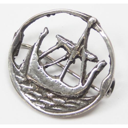 1126 - A retro Scandinavian style brooch formed as a Viking longboat, marked Sterling Silver and XRF confir... 