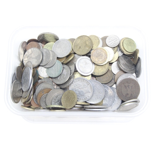 1260 - Qty of assorted mixed world and British coins to inc a boxed £5 coin, approx 1.3kg gross