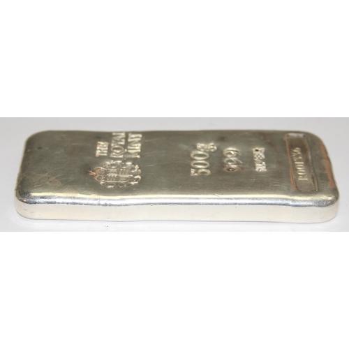 1261 - A Royal Mint 500g cast silver bar or ingot, made from .999 pure silver