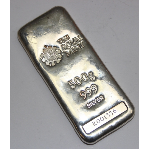 1261 - A Royal Mint 500g cast silver bar or ingot, made from .999 pure silver