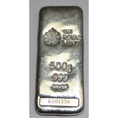 1261 - A Royal Mint 500g cast silver bar or ingot, made from .999 pure silver