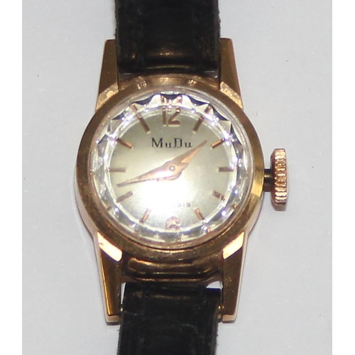 1305 - A vintage 18ct gold cased ladies watch by MuDu, Swiss marks to reverse and XRF confirmed, approx 7.9... 