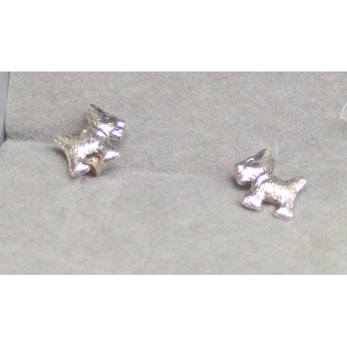 1132 - A boxed silver earring and necklace set and 2 boxed pairs of silver earrings to inc Scottie Dogs