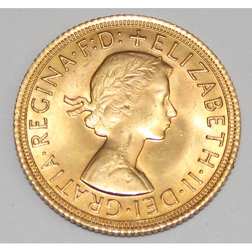 1225 - British Gold Coins - Queen Elizabeth II (1952-2022), 1968 gold full sovereign coin, London mint, app... 