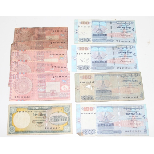 1231 - Qty of mixed Asian banknotes