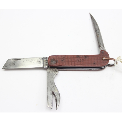 1449 - A WW2 period 1942 dated British military jack knife by NKF