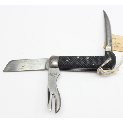 1451 - A WW2 period 1944 dated British military folding jack knife by Richards of Sheffield