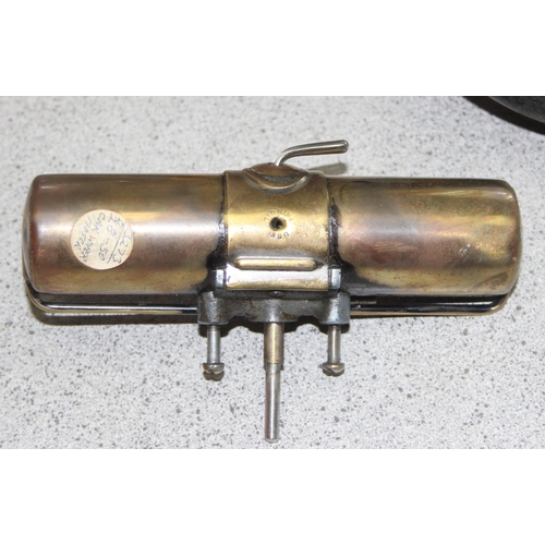 713 - Qty of vintage car lamps and other vintage lamps and other interesting items