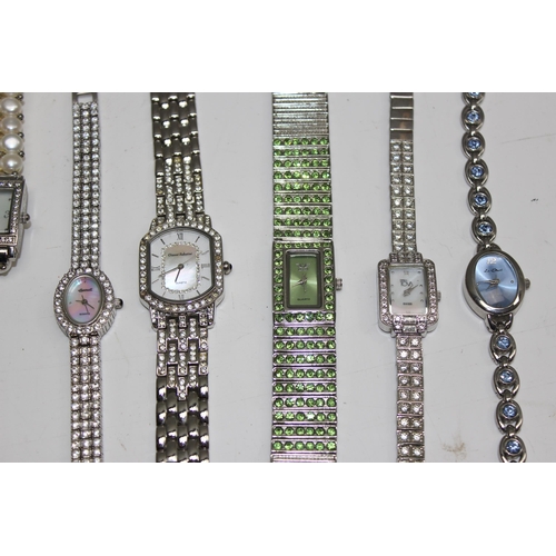 1321 - Qty of ladies dress watches