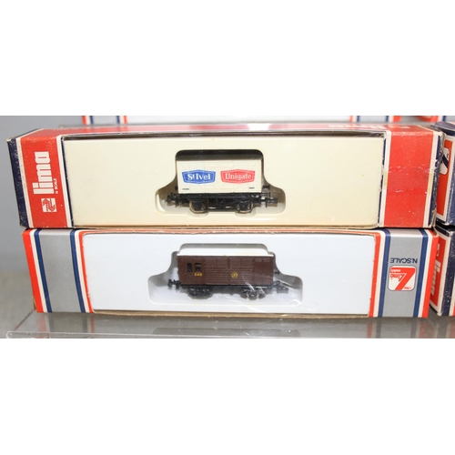 1510 - Qty of N Gauge rolling stock with examples by Lima, Wrenn and Piko Modellbahn