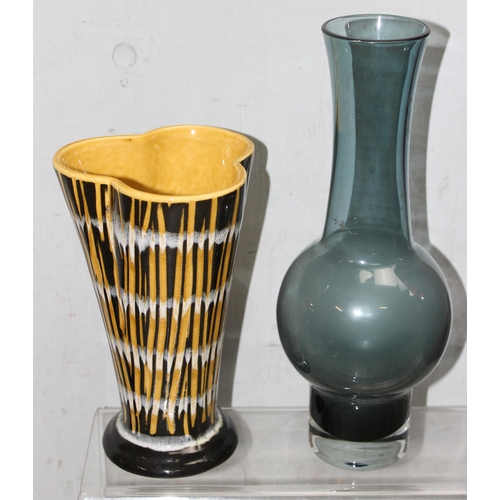 1740 - Qty of retro themed ceramics and glassware to include vases, largest approx. 35cm tall