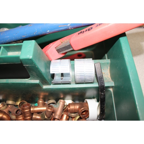 805 - Qty of plumping tools in carry green carry box, to incl pipe fittings, pipe bender, pipe cutters etc