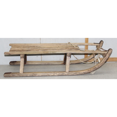 1513 - Vintage wooden sled, approx 89cm long