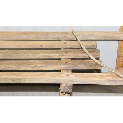 1513 - Vintage wooden sled, approx 89cm long