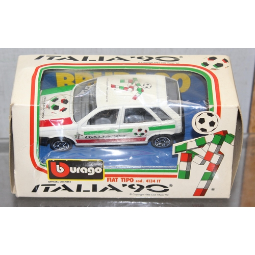 1517 - Qty of toy cars to incl a mounted Mercedes Benz 300 SL (1954), Ferarri Testarossa (1984) in box and ... 