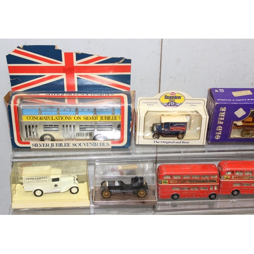 1527 - Qty of assorted model vehicles, some boxed to incl Corgi, Solido etc