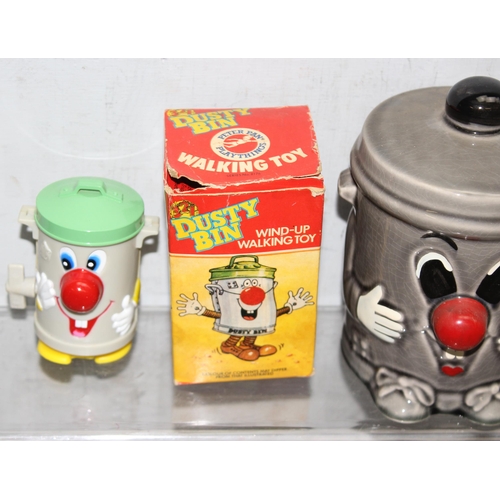 1528 - Vintage Dusty Bin items to incl wind-up toy and ceramic mugs, egg cup and money box