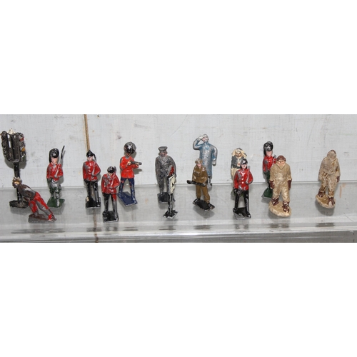 1532 - Mixed lot of items to incl Pelham clown puppet in box, The Queen's Silver Jubilee metal soldiers in ... 