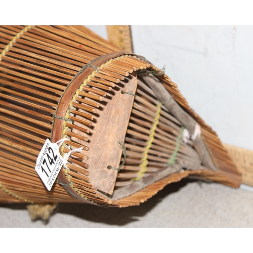 1742 - A vintage wicker eel trap, approx 70cm long