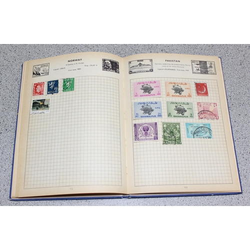 512 - 5 vintage albums of mixed world stamps