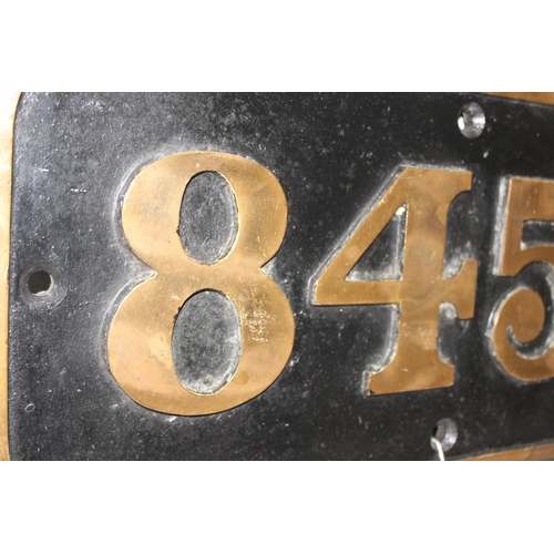 711 - A GWR black and green cast brass cabside number plate '8451', Pannier 9400 class, built 1949 by York... 