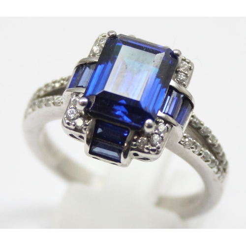 2219 - 925 silver Art Deco style blue and white stone dress ring, approx size U