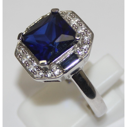 925 silver Art Deco style blue and white stone dress ring, approx size T