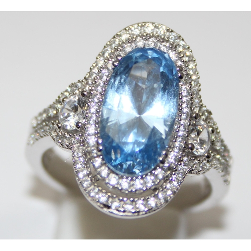 2223 - 925 silver antique style blue and white stone dress ring, approx size U