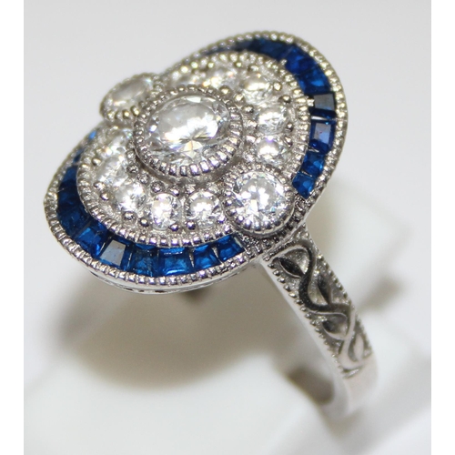 2224 - 925 silver antique style blue and white stone dress ring, approx size P