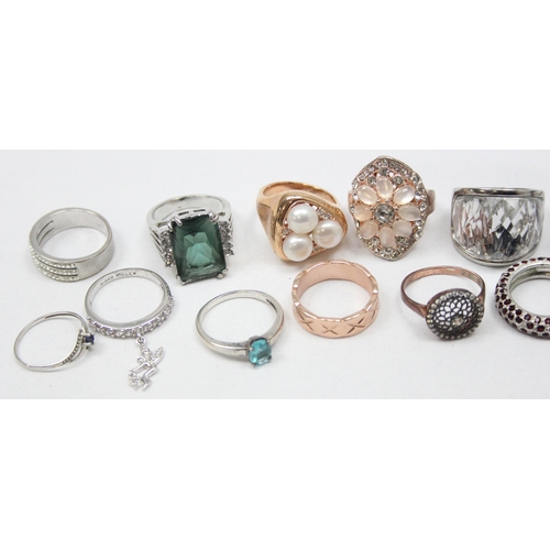 2269 - Qty of assorted costume jewellery rings to inc 4 silver examples