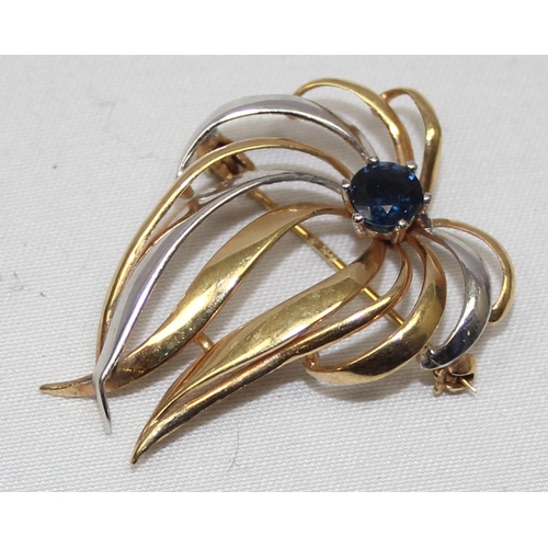 2016 - 9ct white and yellow gold brooch set with a blue stone, marked to pin and XRF confirmed, approx 3.42... 