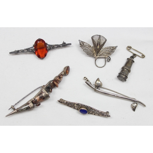 2027 - 6 assorted vintage silver brooches to inc one formed as a Miner's lamp, some marked but all XRF test... 