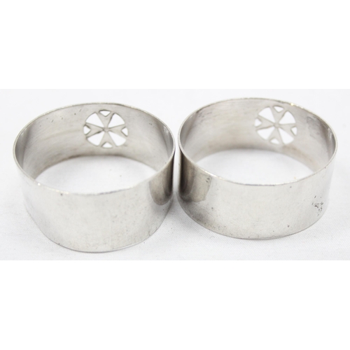 1021 - A pair of Maltese 917 silver napkin rings made by Cutajar Works, marked and XRF tested, with pierced... 