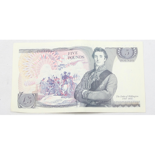 1210 - 5 Duke of Wellington reverse D.H.F. Somerset £5 notes with consecutive serial numbers, EY10 741029 -... 